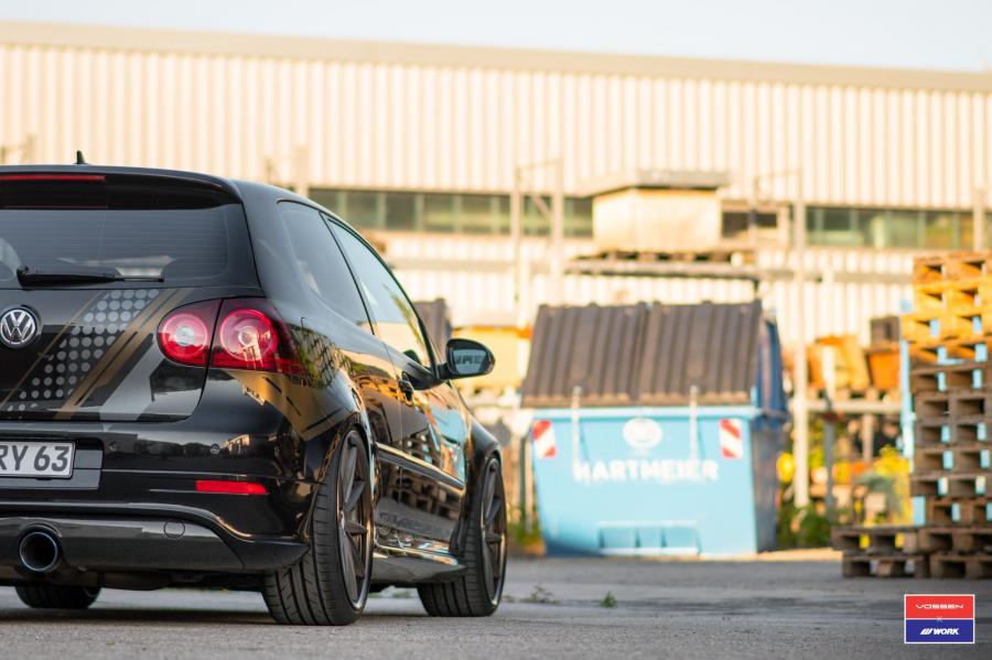 Детали экстерьера Volkswagen Golf R on Vossen Wheels (VWS-1) 2017 года  (фото 12 из 25)